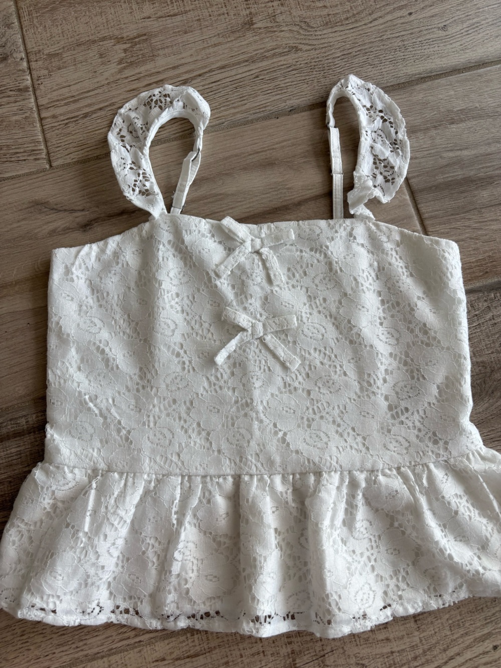 Abercrombie kids White Lace Ruffle Tank Top for Girls - Delicate Bow Detail